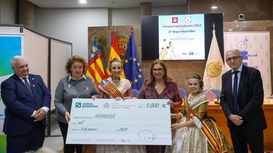 El Colegio de Administradores de Fincas Valencia-Castellón reconoce a Reyes Martí