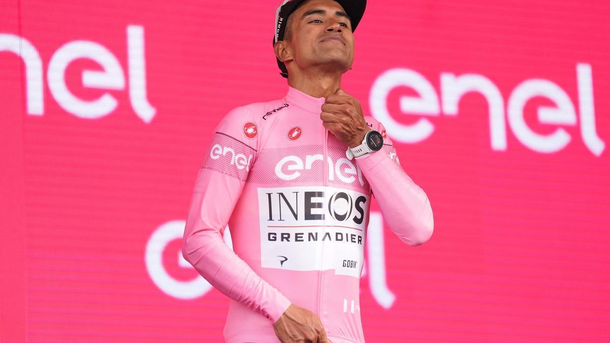 Jhonatan Narváez, con la primera 'maglia rosa'.