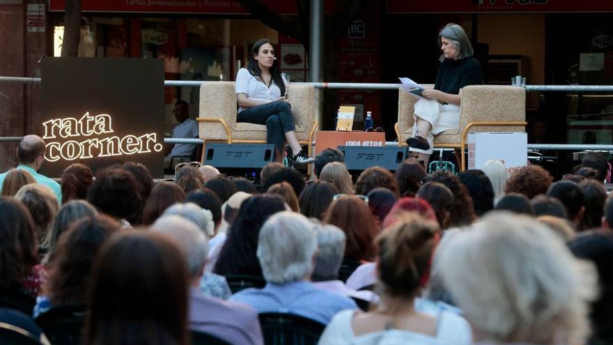 ral presenta el fenómeno literario ‘Comerás flores’ en Palma