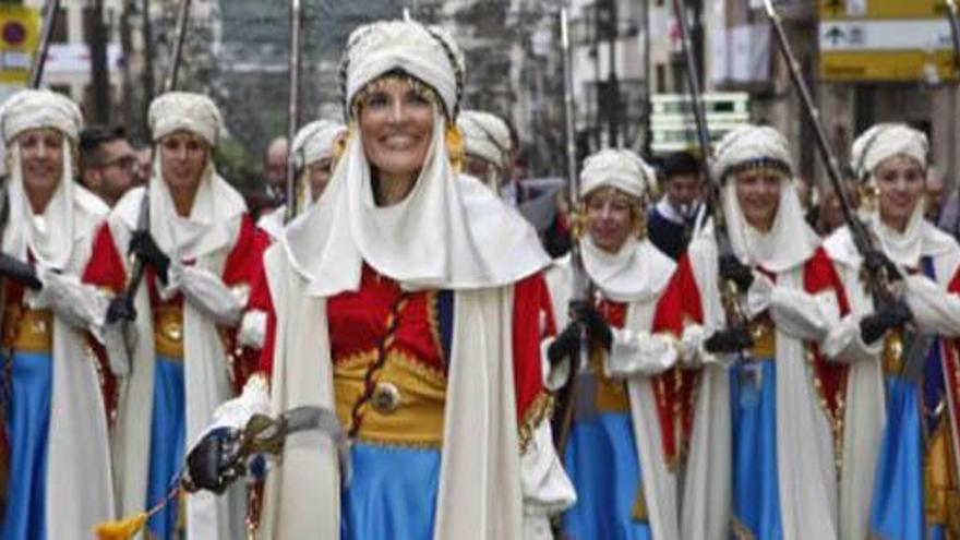 La Diana abre la Trilogía de las fiestas de Moros y Cristianos de Alcoy