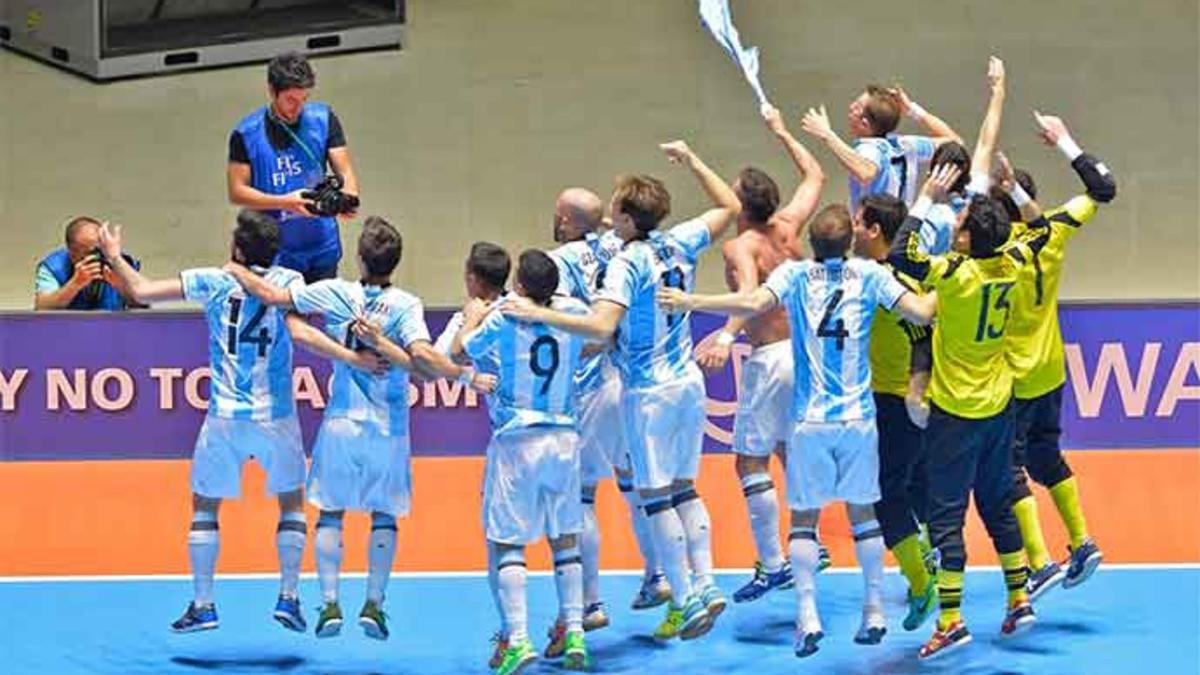 Los jugadores de Argentina celebran el pase a la final