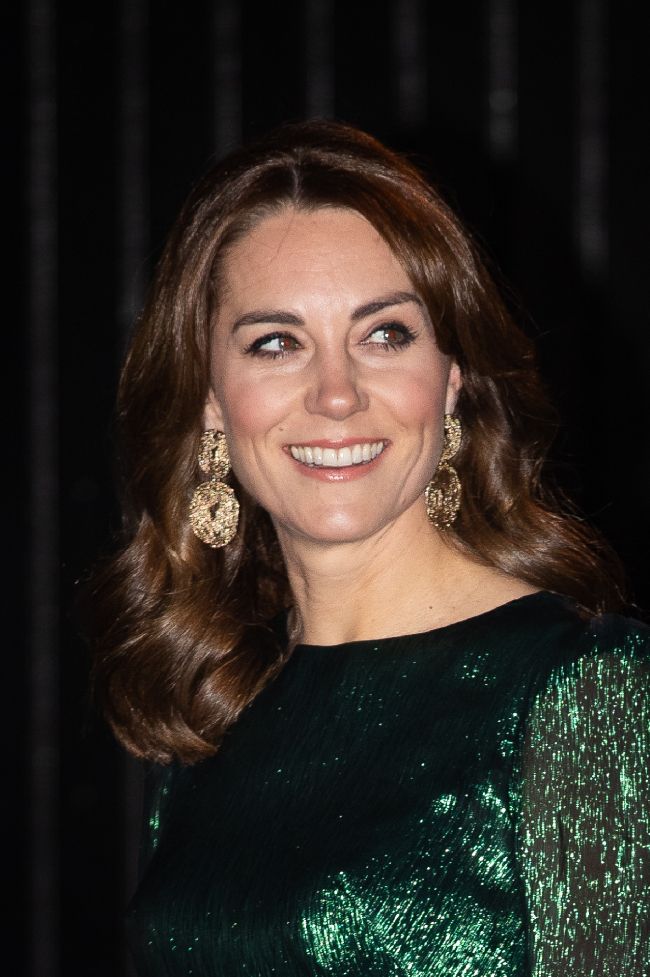 Kate Middleton deslumbra con un vestido verde botella en Irlanda