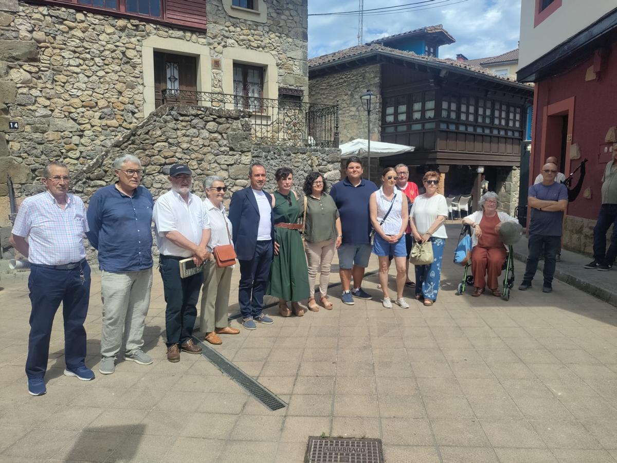 Parres coloca su stolperstein en memoria de Manuel Cueto Pérez