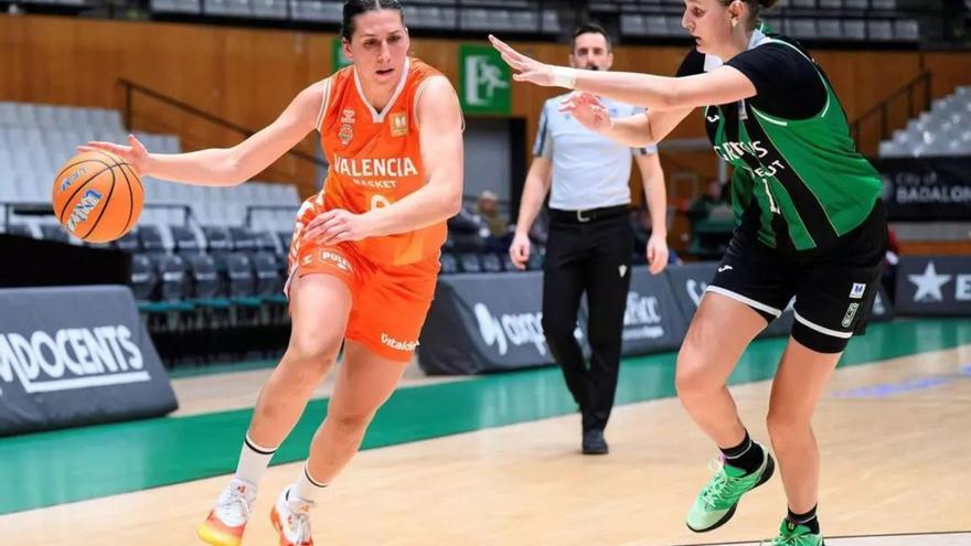 María Araújo, en acción,
fue la mejor jugadora
del partido de ayer. | DAVID GRAU / ACB PHOTO