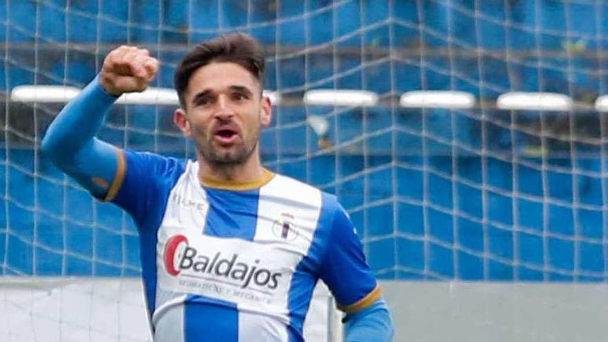 Jorge Rodríguez celebra un gol ante L&#039;Entregu.