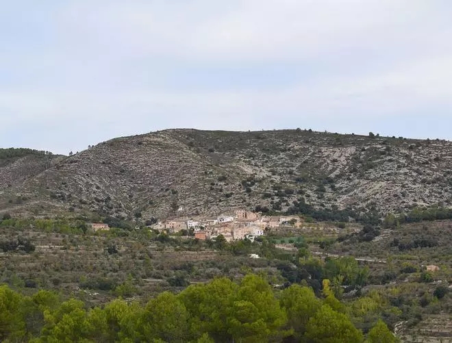 El pueblo más pequeño de Alicante: 56 habitantes, infinitos encantos