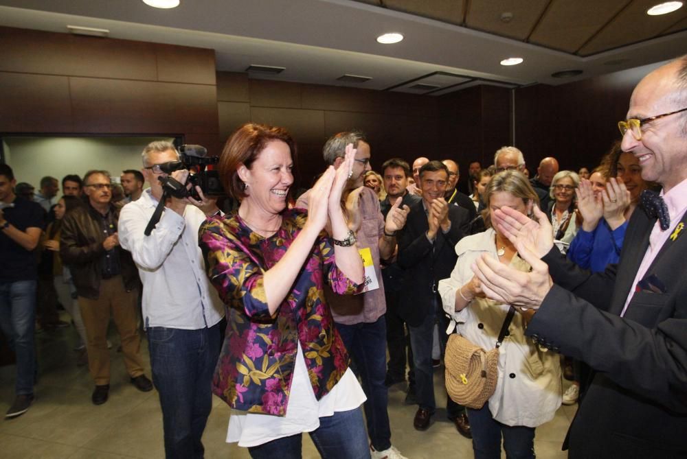 Marta Madrenas celebra la victòria a les eleccions municipals a Girona