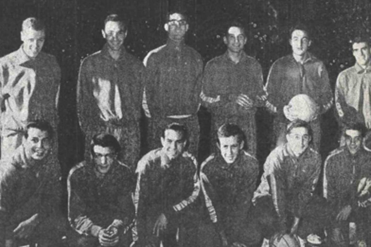 El 'Che' González, con sus compañeros de la selección española en la década de los 60