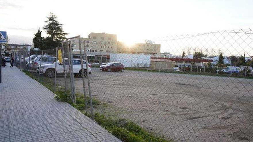 Obras en el aparcamiento del centro de salud de Pozoblanco
