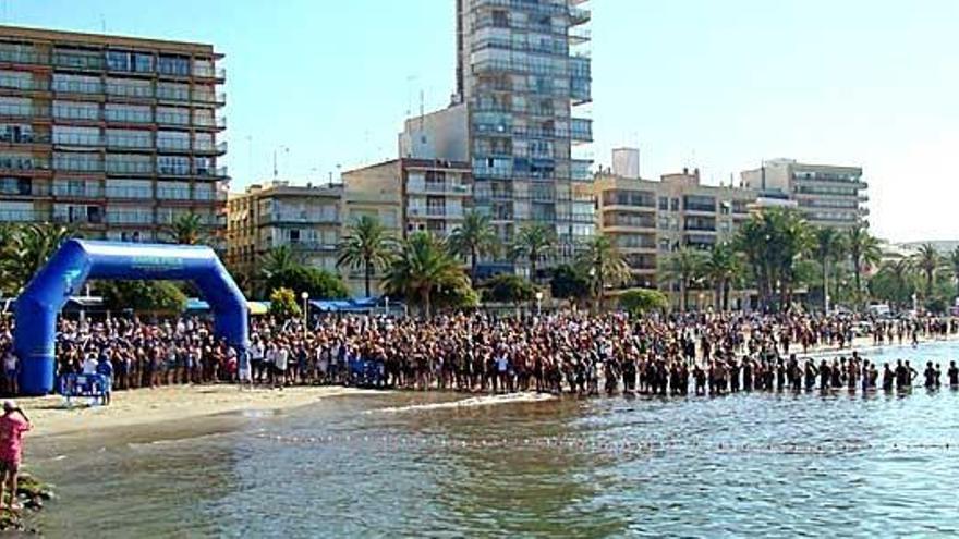 Carlos Ferrando se adjudica el VI Triatlón de Santa Pola