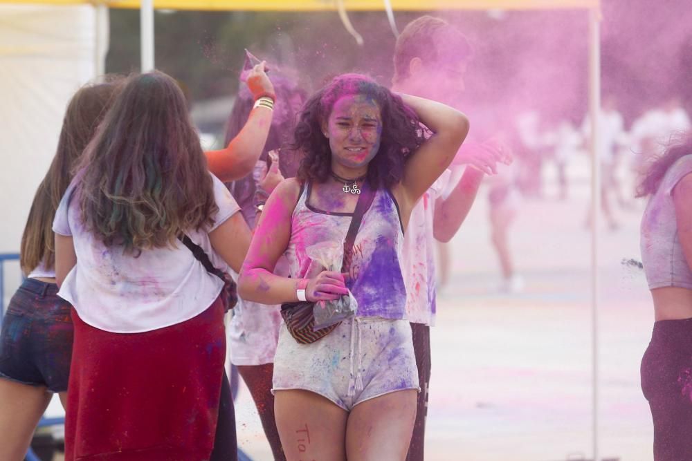 Holi Party en el Niemeyer