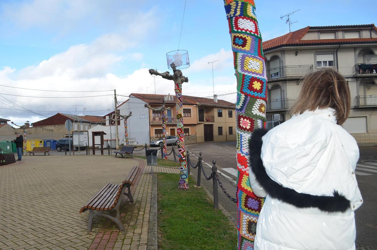 Así decora San Pedro de Ceque el pueblo por Navidad