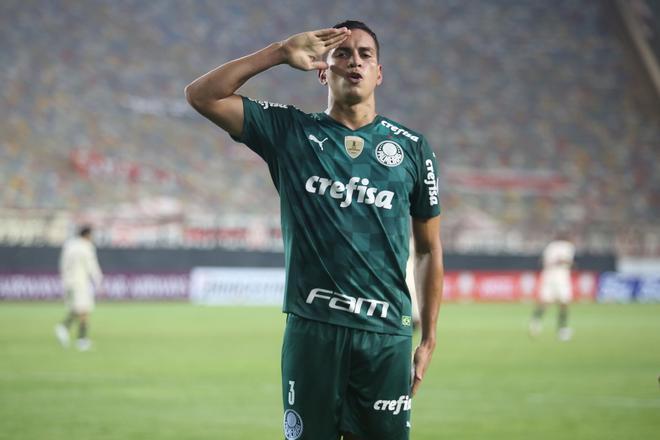 La perla Renan, es del Palmeiras, tiene 20 años y está libre desde este verano