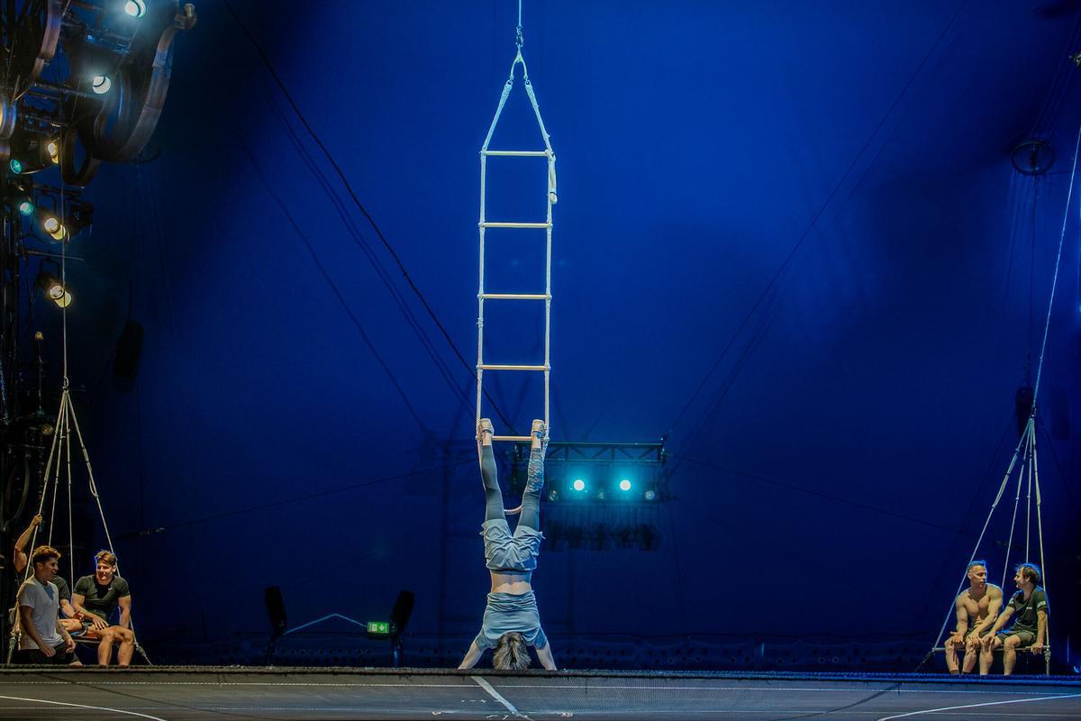Últimos ensayos para el estreno de 'Kurious', nuevo espectáculo del Circo del Sol en Sevilla Últimos ensayos para el estreno de 'Kurious', nuevo espectáculo del Circo del Sol en Sevilla