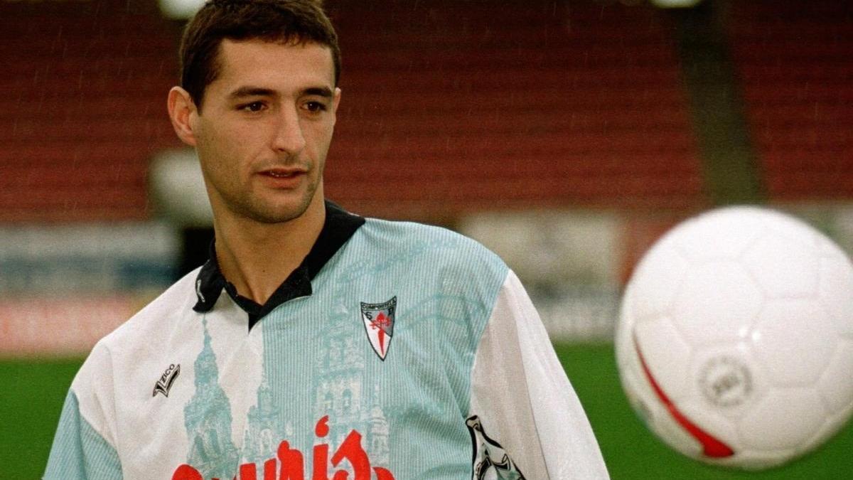 Jean-François Hernández, durante su presentación como jugador del Compostela.