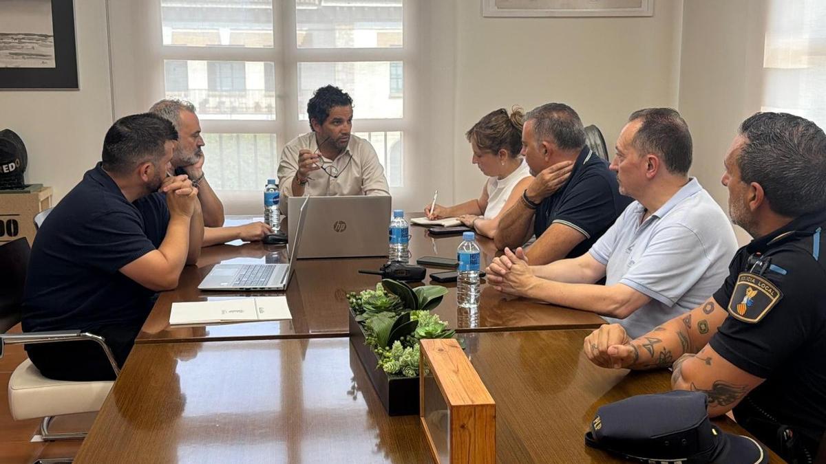 Sagredo preside la reunión del CECOPAL en Paterna.