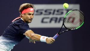 RWX09. MIAMI (ESTADOS UNIDOS), 21/03/2019.- David Ferrer de España en acción contra Sam Querrey de EE.UU. este jueves, durante un partido del Masters de Miami, en Miami (EE.UU.). EFE/ Jason Szenes