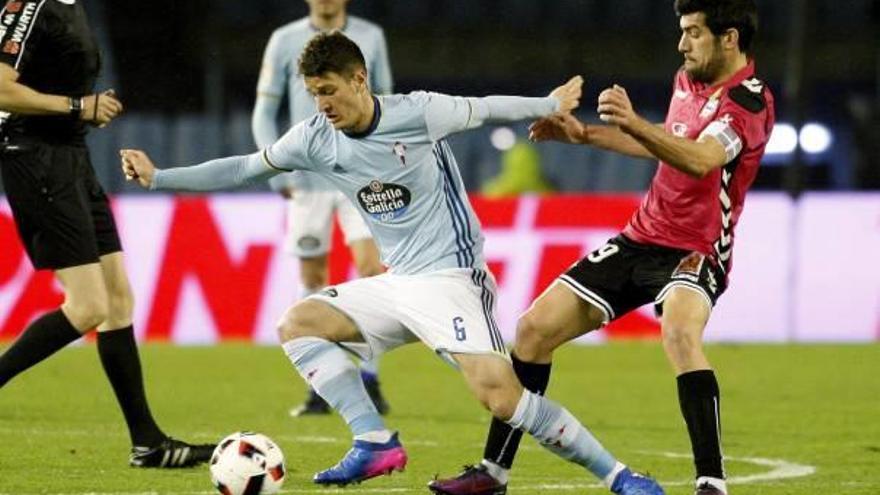 Nemanja Radoja jugando con el Celta de Vigo, en una imagen de archivo de 2017.