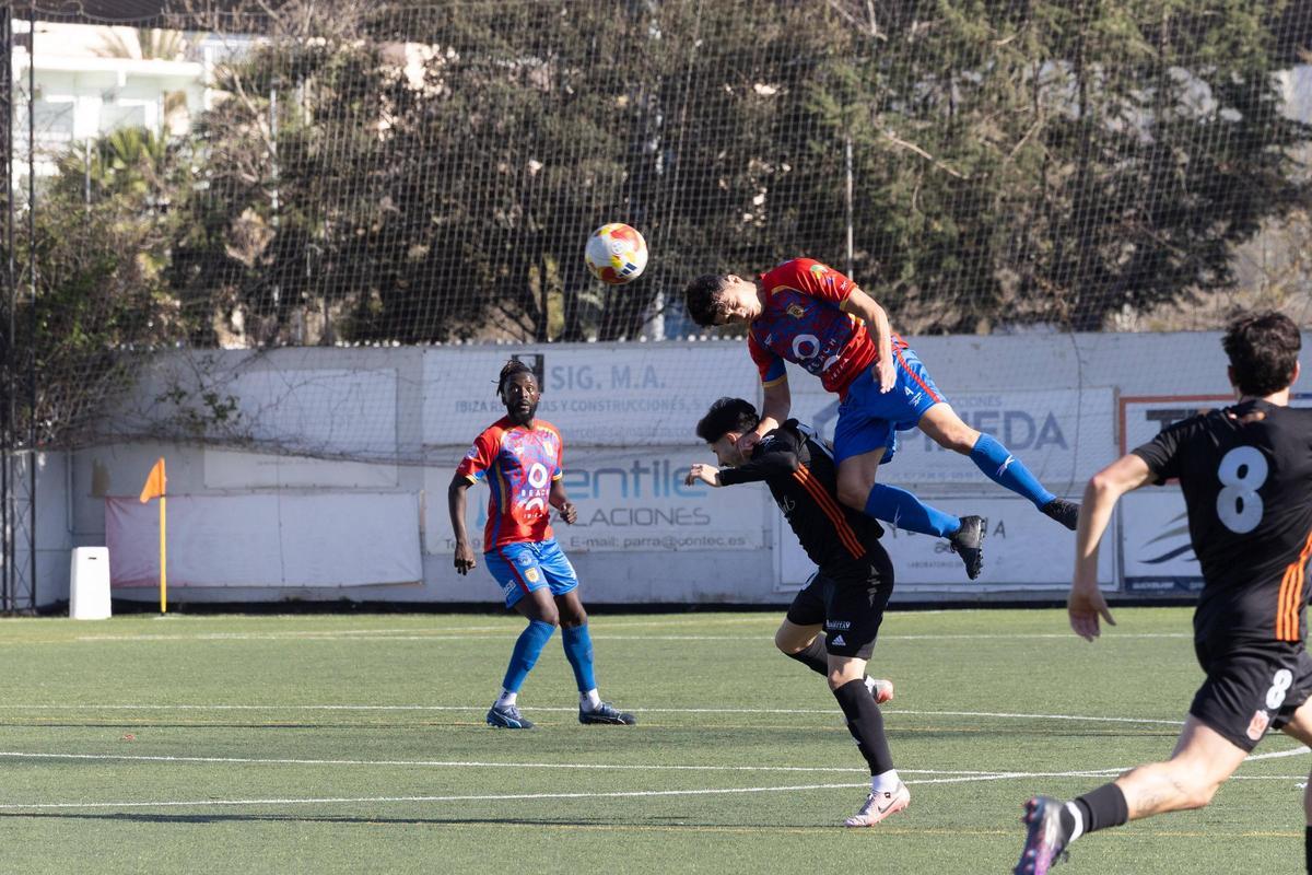 Todas las imágenes de Portmany vs Platges de calvia de Tercera RFEF
