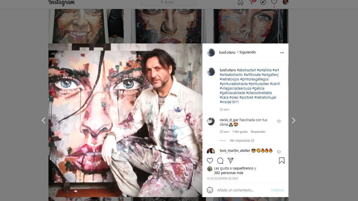 El artista carrilexo junto a una de sus obras en su perfil en Instagram.