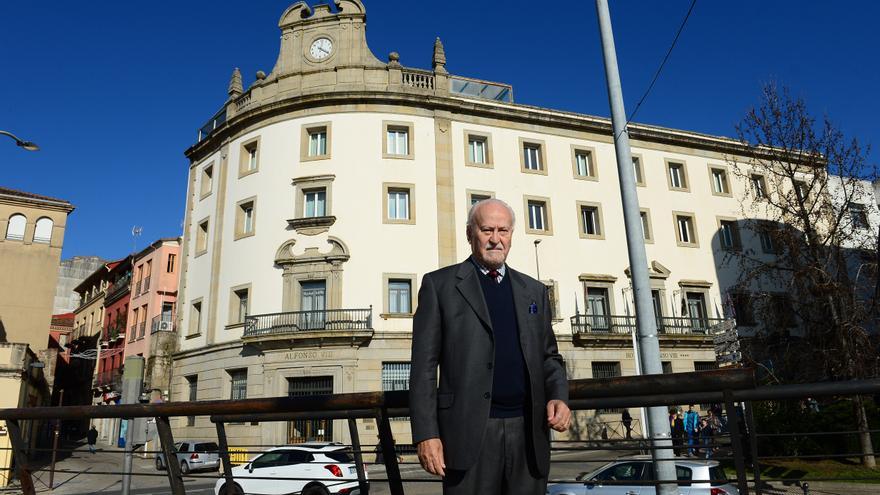 El hostelero de Plasencia que atendió al rey, a Franco, a Dalí y a Neil Arsmtrong