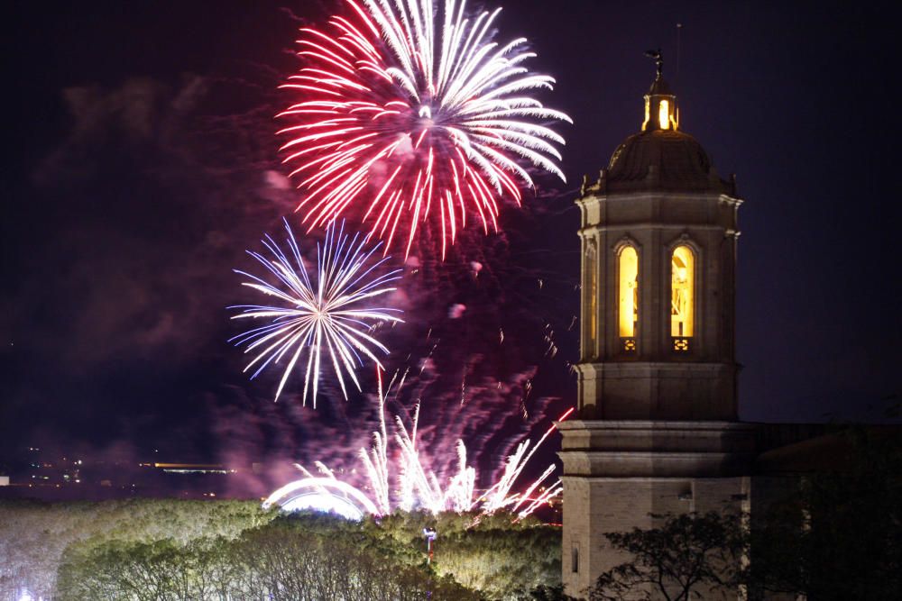 Focs artificials per tancar les Fires de Girona