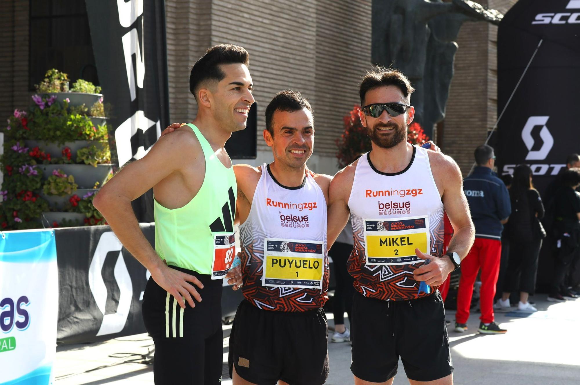 En imágenes | Búscate en el Medio Maratón de Zaragoza 2024