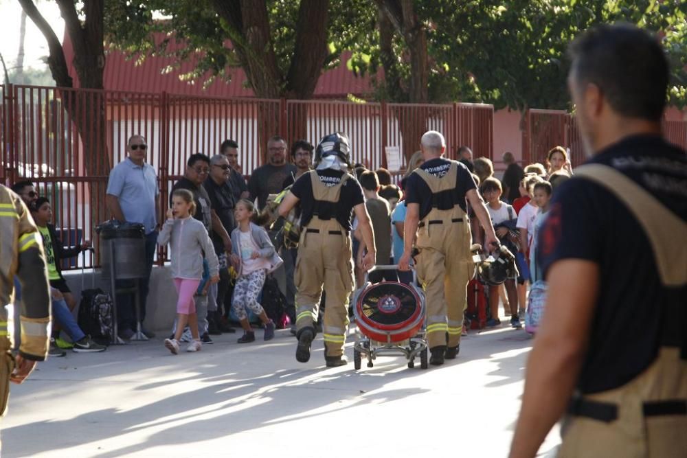 Susto en el colegio de Santa María de Gracia por un incendio en la despensa