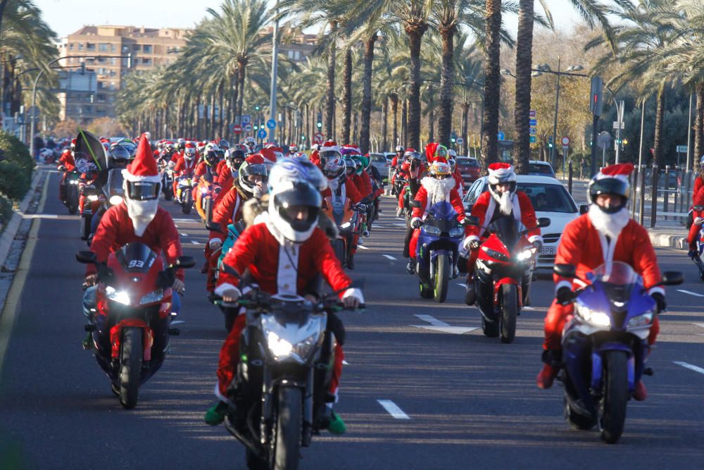 "Papanoelada motera" en València