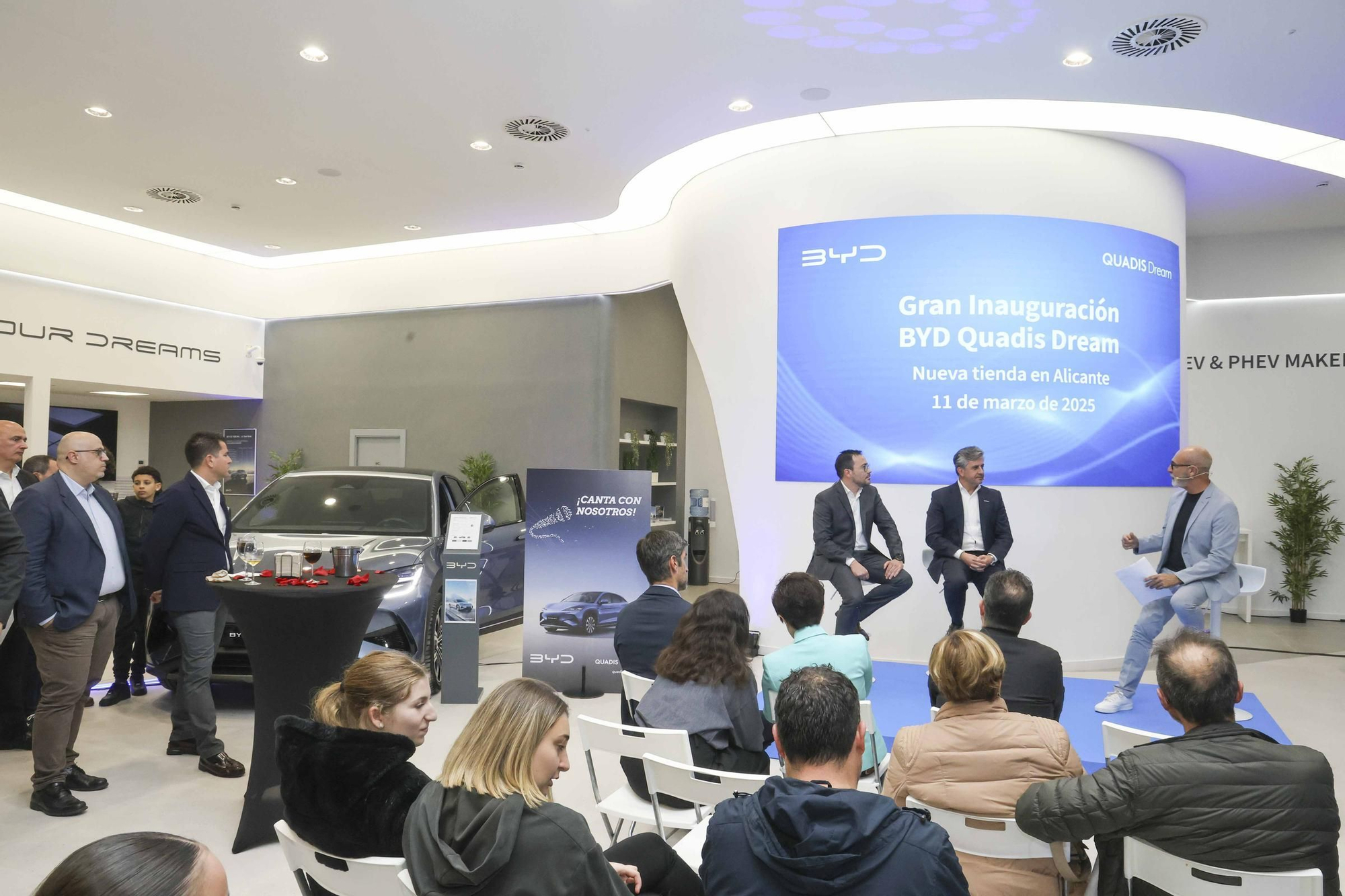 QUADIS Dream inaugura el primer centro BYD en Alicante.