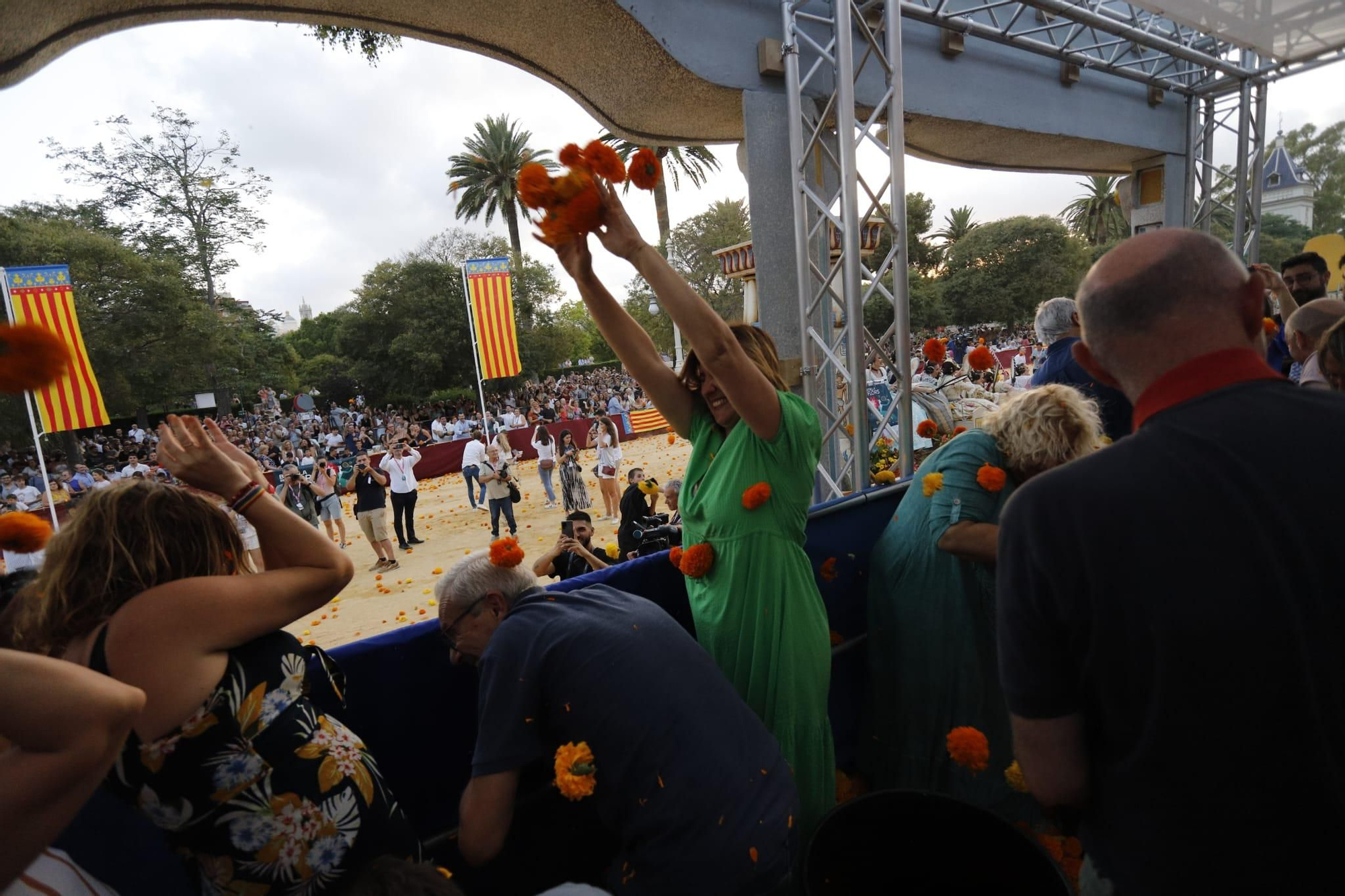 Así ha sido la Batalla de Flores en València 2024