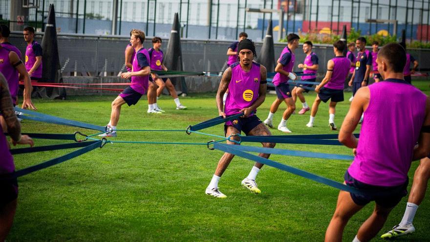 El Barça sigue ejercitándose en la Ciudad Deportiva