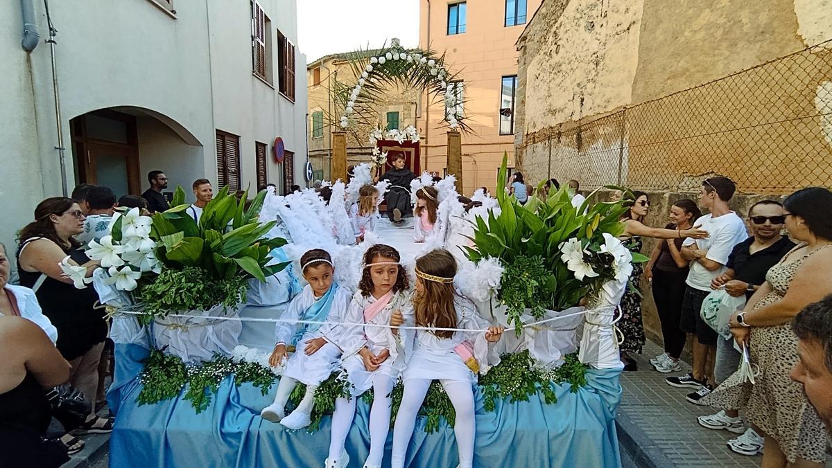 FOTOS | Las danzas de los 'Cavallets' en Artà, en imágenes FOTOS | Las danzas de los 'Cavallets' en Artà, en imágenes