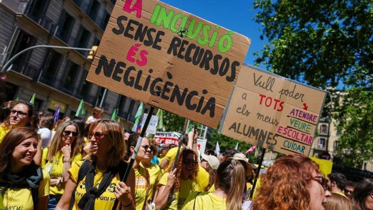 Docents en la manifestació a Barcelona