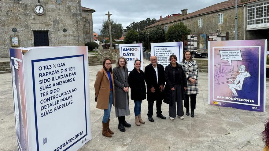 García, Conde, Troitiño, Losada, Pena y Rodríguez inauguraron ayer la muestra.