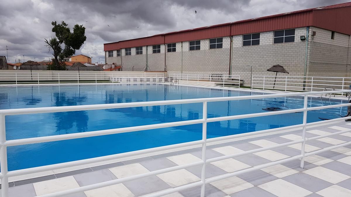 Piscina municipal de Huertas de Ánimas.