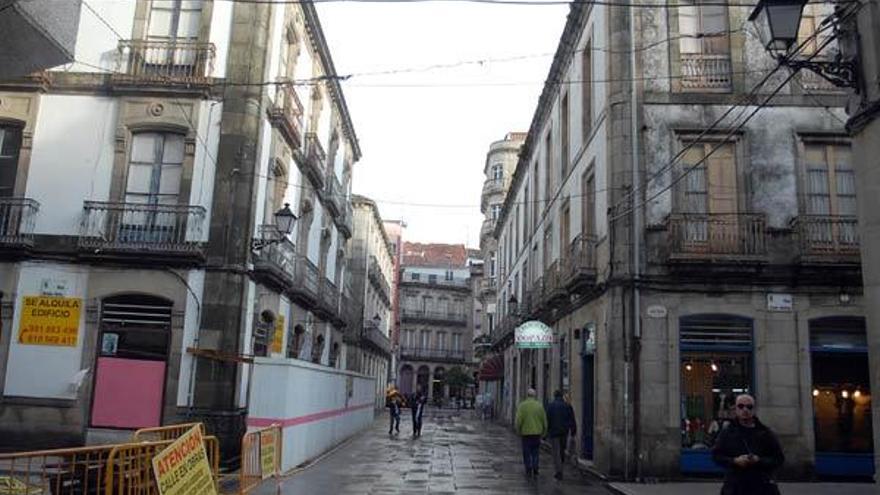 Una de las calles del casco viejo de Vilagarcía.