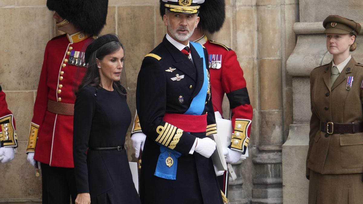 Los reyes Felipe y Letizia en el funeral de Isabel II en Londres