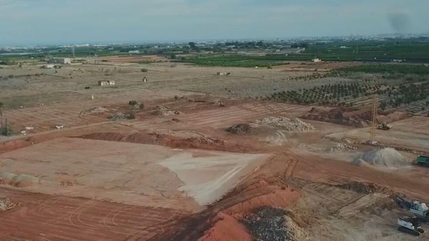 Los primeros movimientos de tierra en el polígono III de Moncada desde el aire