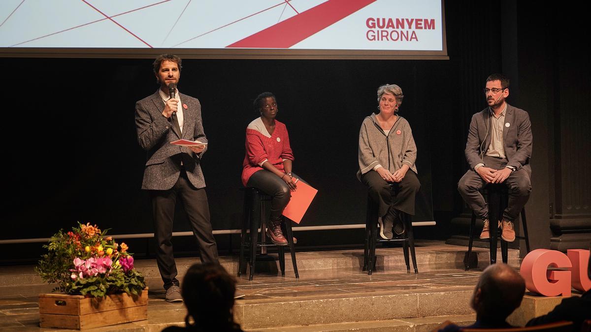 Els quatre primers candidats de Guanyem: Sergi Font, Amy Sabaly, Cristina Andreu i Lluc Salellas