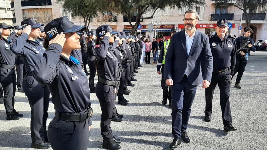 La plantilla de la Policía Local de Palma dispondrá este verano de otros 50 agentes