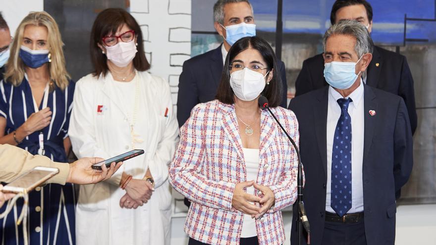 Darias recomienda el uso de la mascarilla y la dosis de refuerzo ante el aumento de los casos por coronavirus