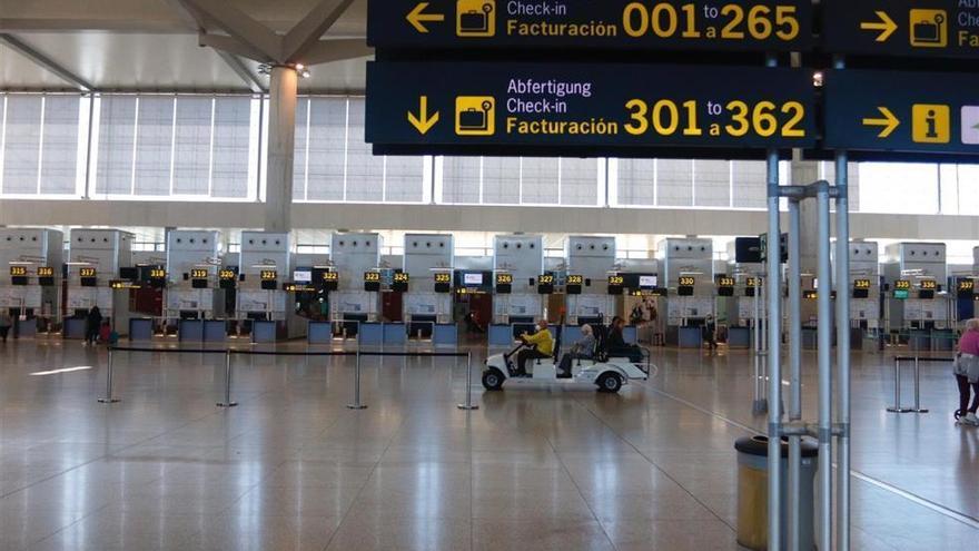 El acceso a los aeropuertos solo se permitirá a los pasajeros