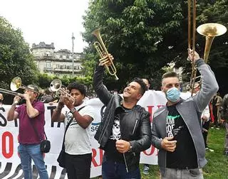 Orquestas gallegas toman la calle y piden a la Xunta que les ayude a “sobrevivir”