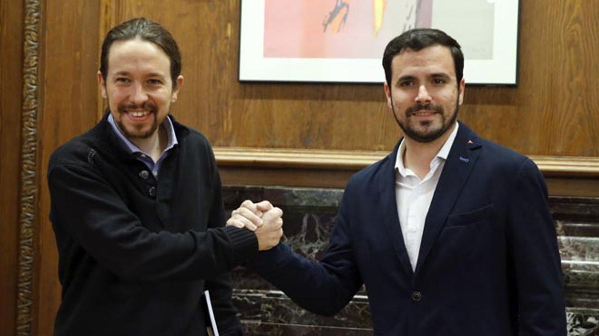 Iglesias i Garzón anuncian a Twitter la firma de l’acord electoral Podem-IU.