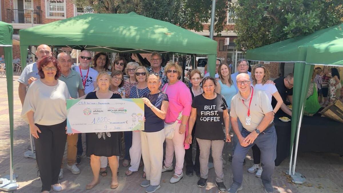 Recaudación del Mercadillo Solidario de la Semana del Mayor en Paterna