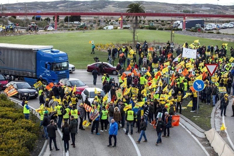 Manifestación de agricultores en Zaragoza