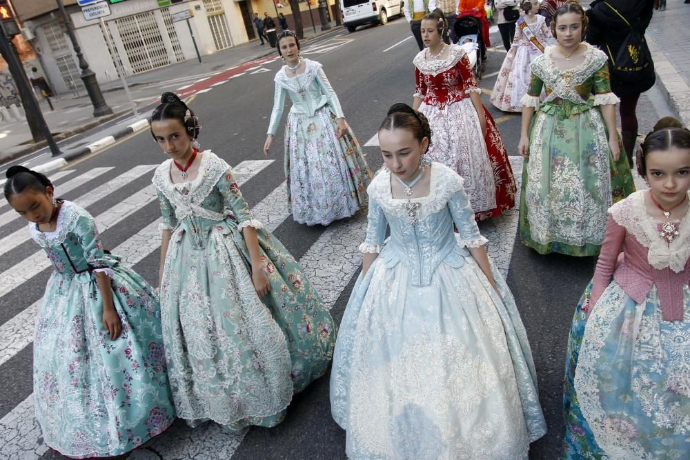 Ambiente fallero en las calles de València