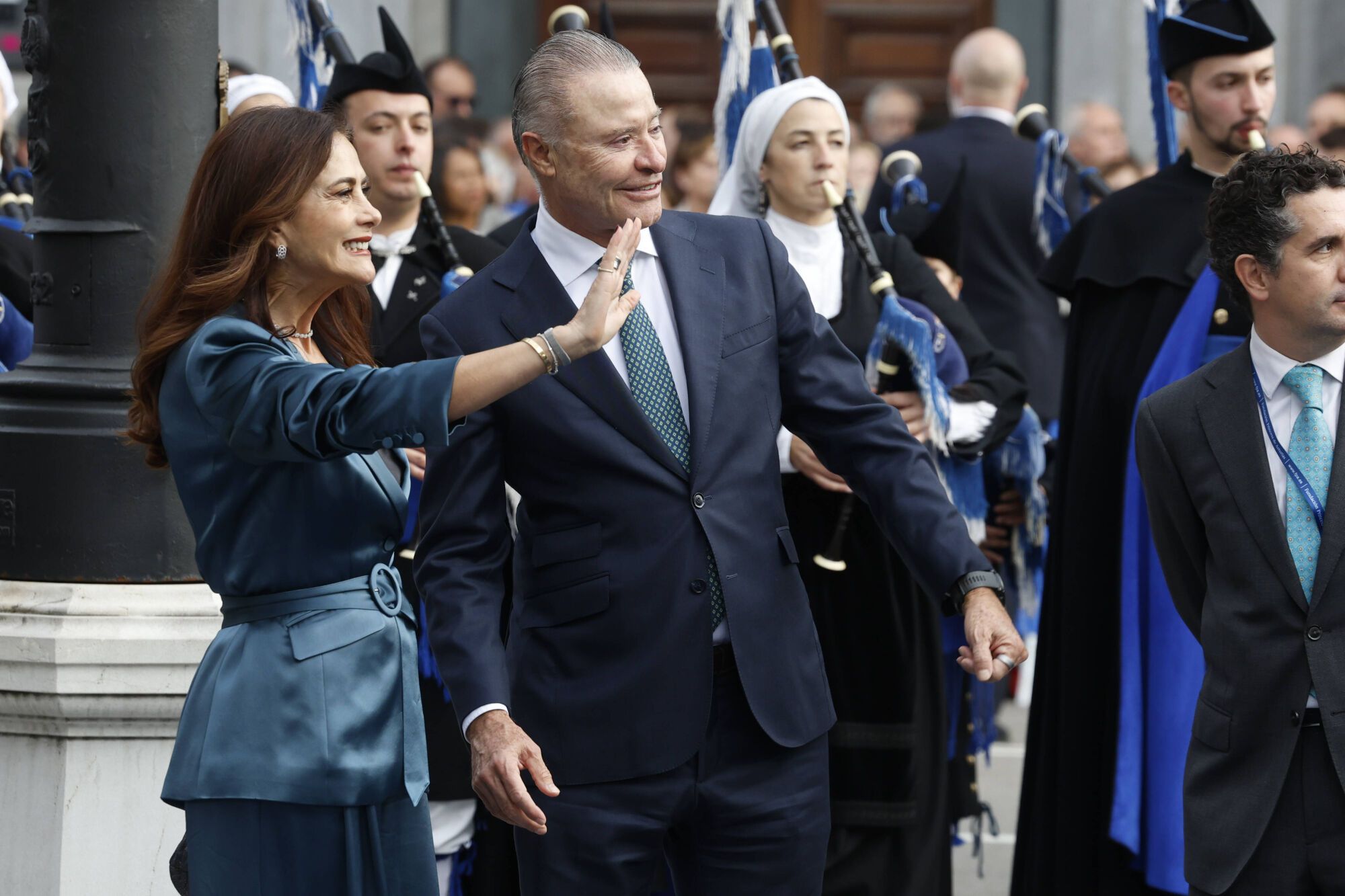  Así fue la llegada de los invitados a los premios "Princesa de Asturias" y su paso por la alfombra azul