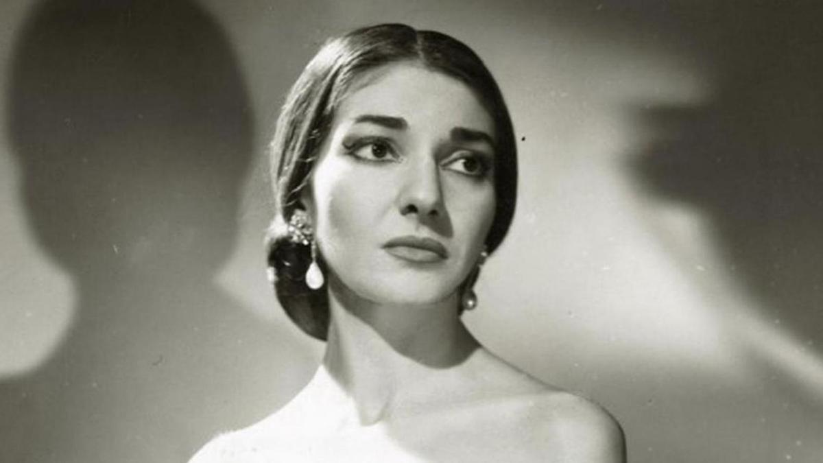 María Callas, caracterizada como Violeta Valéry en «La Traviata».